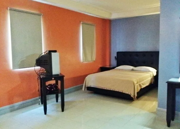 Hotel Jardin De Rosal 2*
